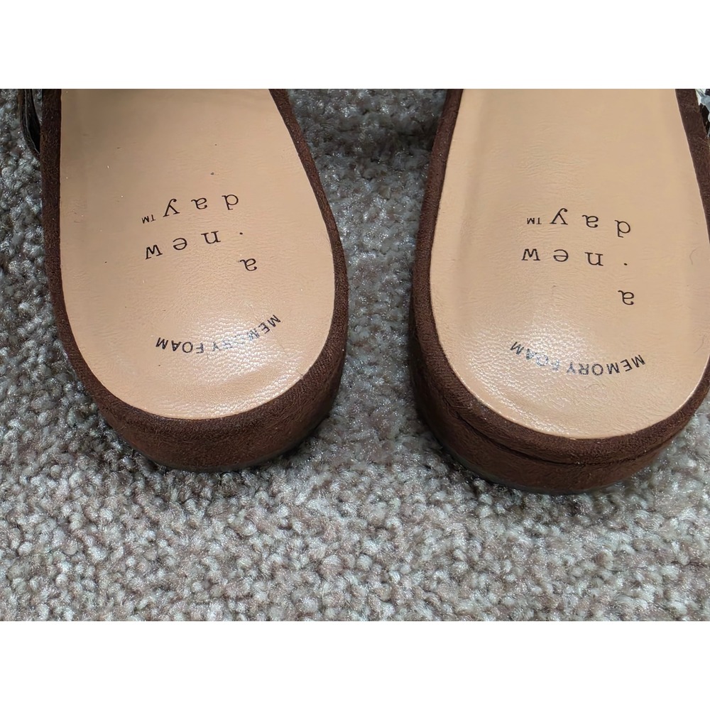 A New Day Brown Twiggy Buckle Strap Pointed Toe Slingback Flats Memory Foam 7.5 - Picture 5 of 6